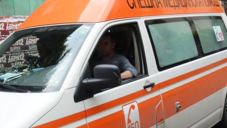 Шестима в болница след масов бой в село Буковлък