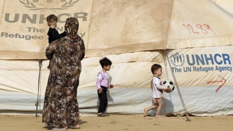 Даваме 200 000 лева хуманитарна помощ за сирийски бежанци