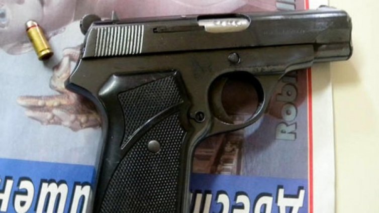 Баба намери пистолет в печката си