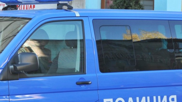 Задържаха полицай за подкуп в Добрич