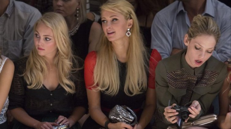 Как да влезете в света на Парис Хилтън