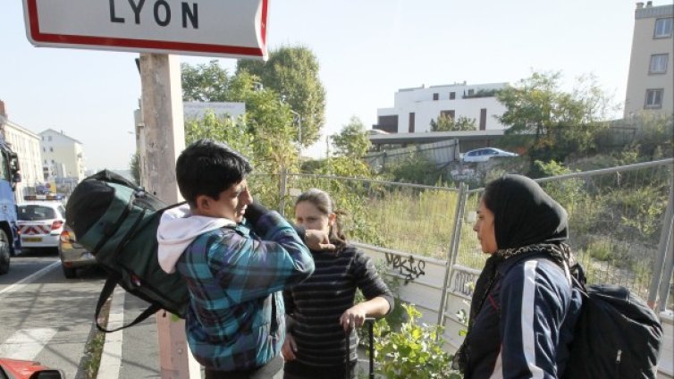 Франция спира да плаща на роми, които се връщат в родината си 