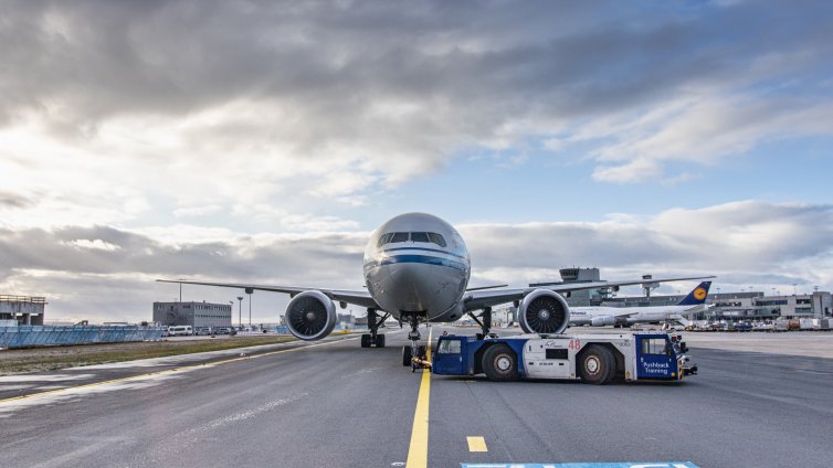 Започва се: Wizz Air алармира за недостиг на гориво на три европейски летища