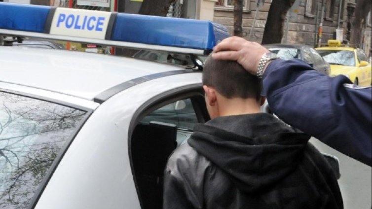 Деветима от задържаните футболисти остават в ареста