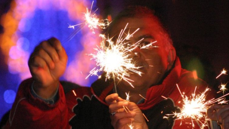 Купонът за Нова година &ndash; вкъщи, отделяме около 50 лева  