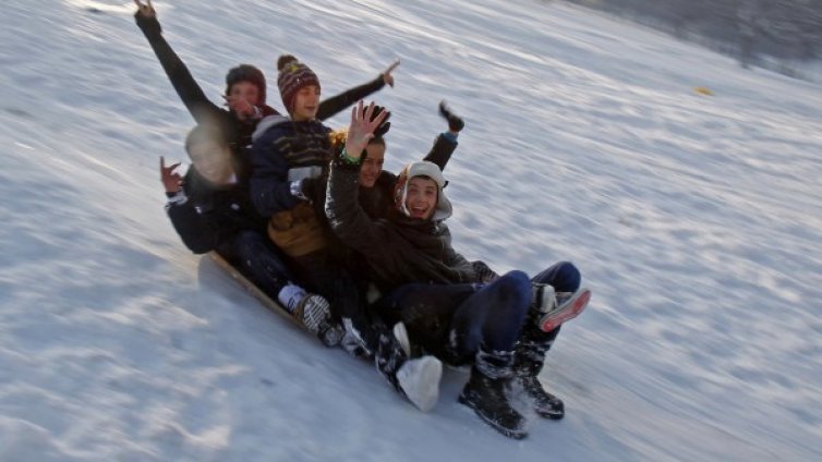 Зимните спортове не само като забава, но и като фитнес