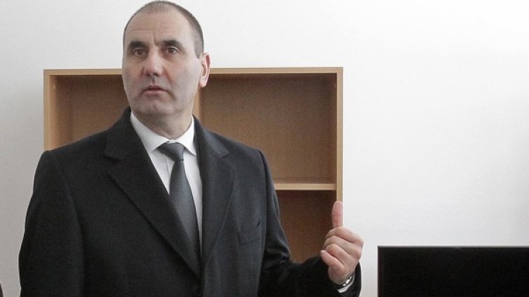 Кумът Цветанов няма притеснения за сделките в Несебър 