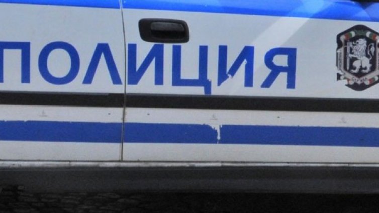 Задържаха двама в Петрич за цигари без бандерол