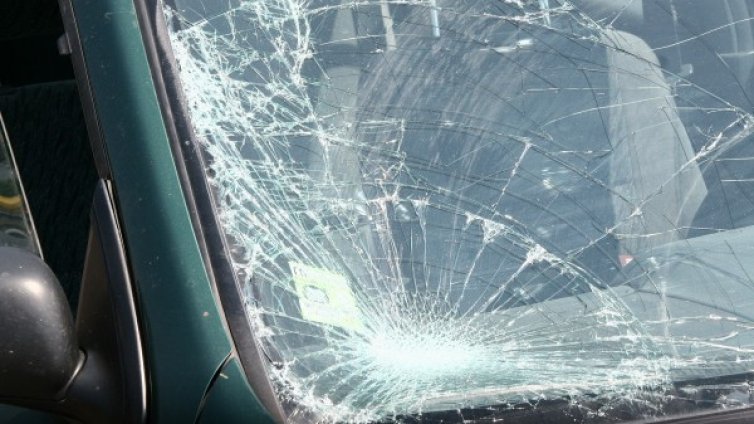 Десет души са ранени в катастрофи за денонощие 