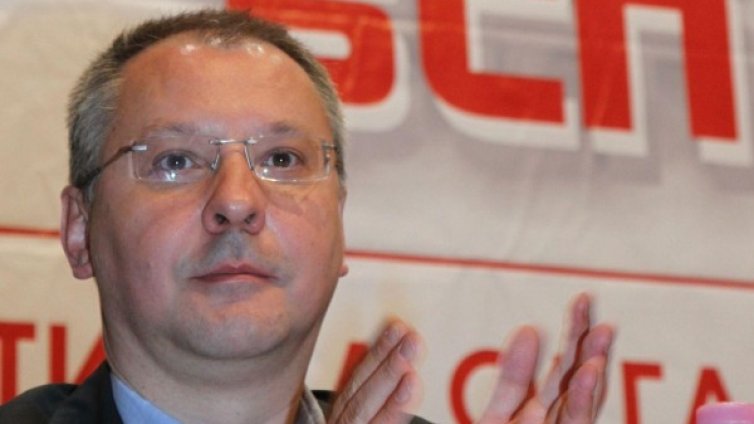 Моника Йосифова без квадратен метър  на морето