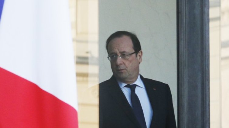  Франсоа Оланд пристигна в Абу Даби