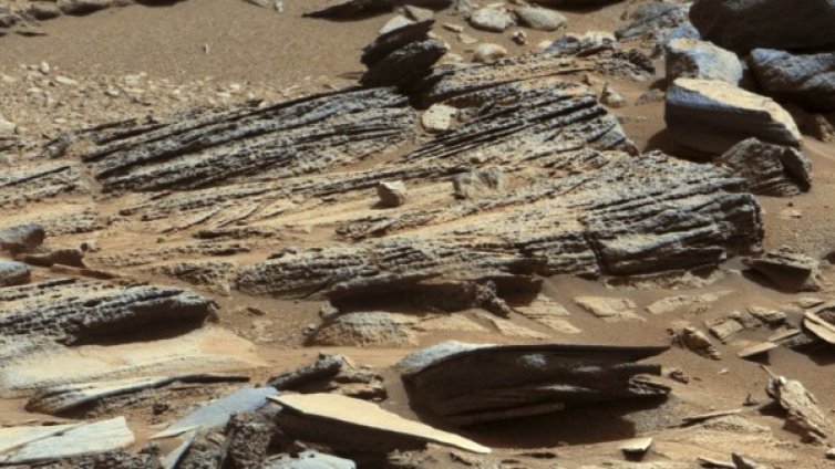 "Curiosity" вади бормашината на Марс