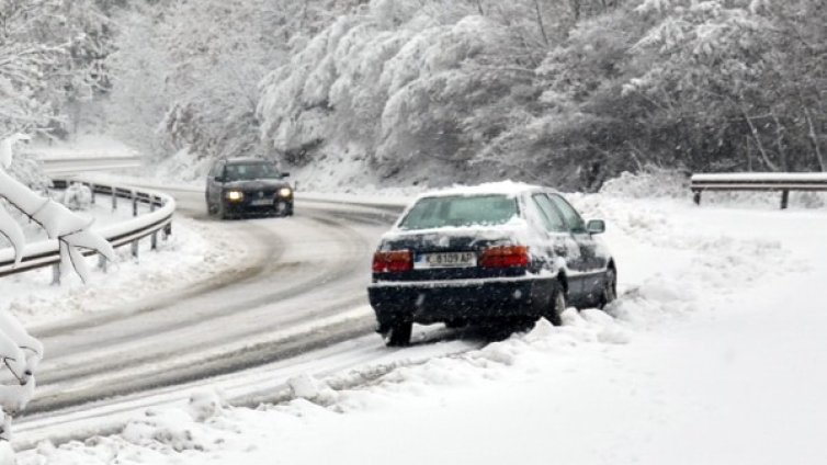 Затворен е бургаският участък на АМ "Тракия"