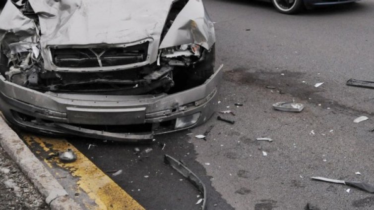 Един човек е загинал при катастрофа през денонощието