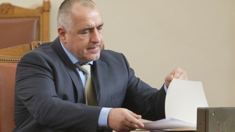 Щом така ме атакуват, много интереси съм нарушил!