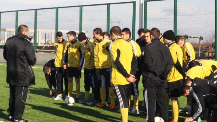Ботев Пловдив удари Дукла с 2:0