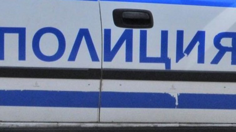 Откриха мъж в коритото на река Ерма с рана на главата