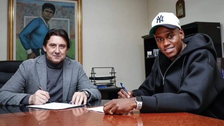 "Левски" официално представи Хуан Переа