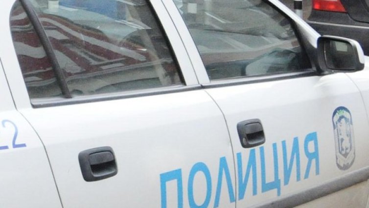 Майка прати наркотици на сина си - пандизчия