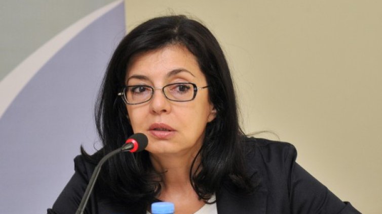 И Кунева се дърпа от служебен кабинет 