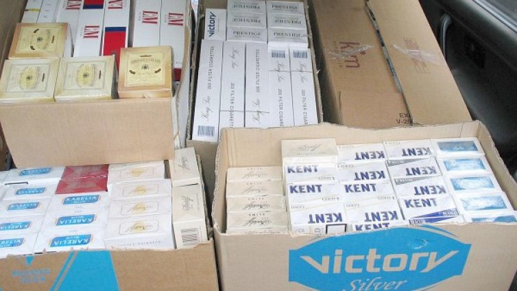 Полицай участвал в контрабанда на цигари без бандерол 