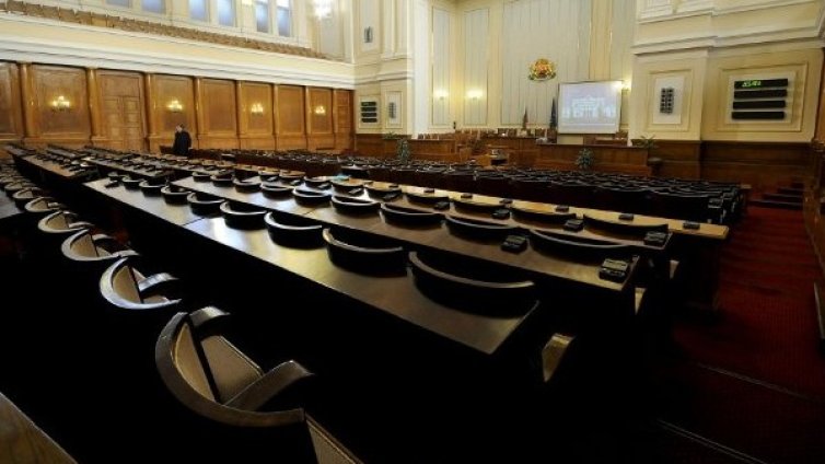 Кой трябва да влезе в следващото НС, спорят депутати 