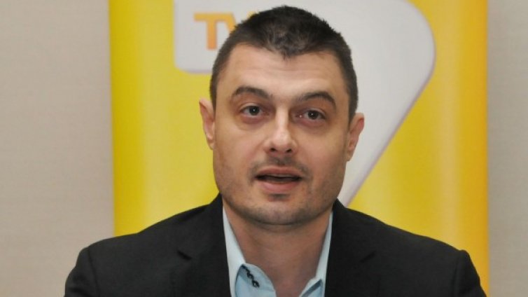 Взимам 8 бона на месец чисто, призна си Бареков 