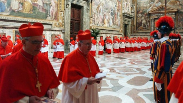 Конклавът отвътре