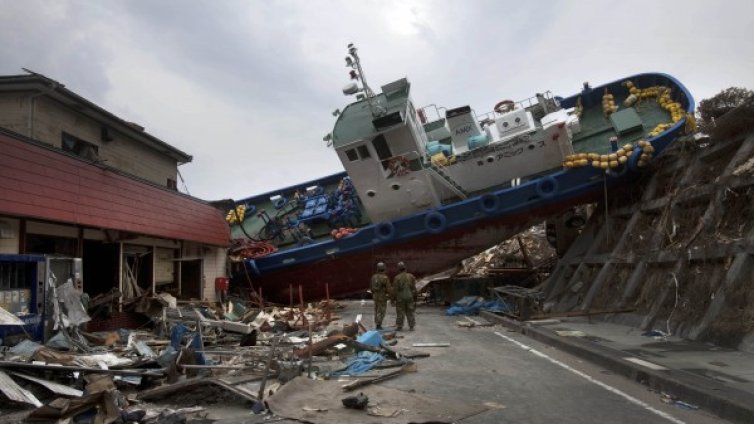 Мрачният живот на оцелелите след цунамито в Япония