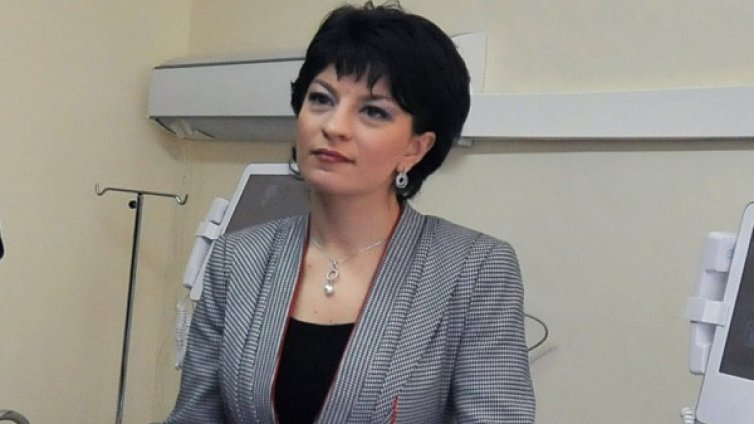 Атанасова влиза в предизборната битка