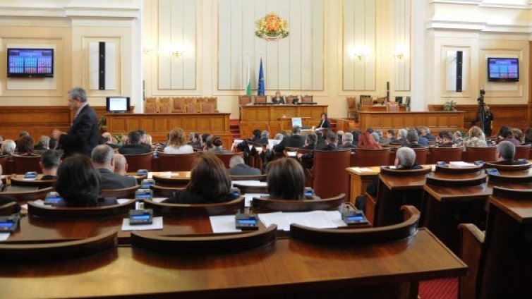 Депутати искат по-ниски цени на електроенергията