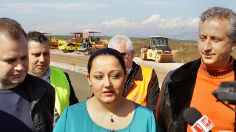 ГЕРБ срещу БСП - разликата е в километрите! 