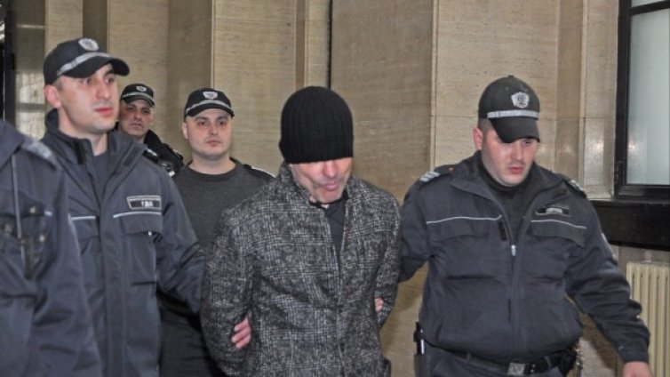 Отложиха делото срещу Брендо 