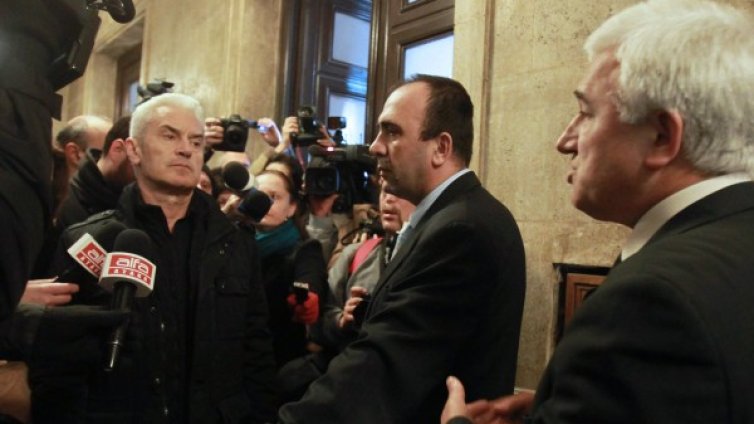 SOS! Популизъм!