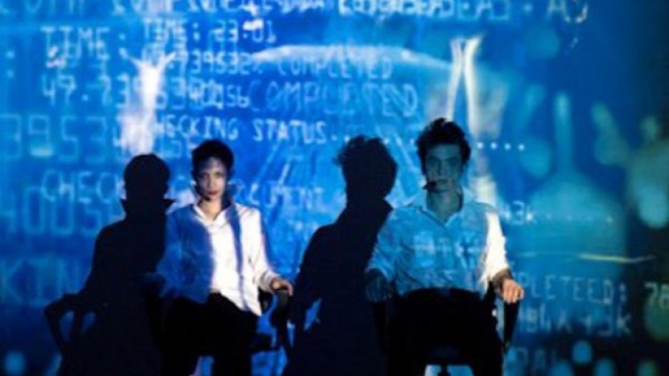 Върви ли любовта при съвременните роботи...