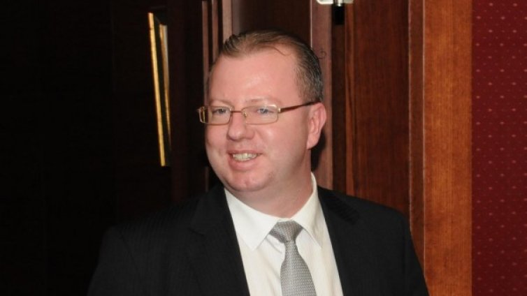 Шефът на НАП излиза в отпуск заради участието си в изборите