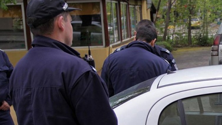 22 корумпирани столични ченгета изхвърчали от работа