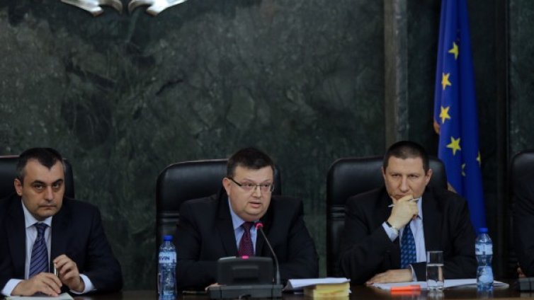 МВР можело да подслушва незаконно 