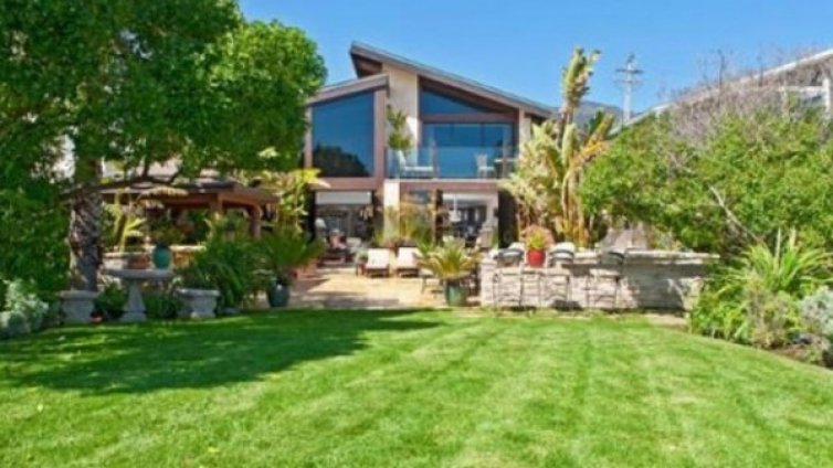 Никой не иска да купи къщата на Голди и Кърт