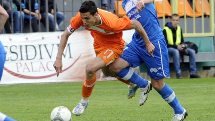 Гари Родригес влачи "Левски" към титлата