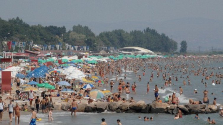Пенсионери от Австрия превземат Слънчев бряг 