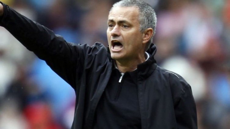 Абрамович не иска да плаща неустойка на Реал Мадрид за Моуриньо