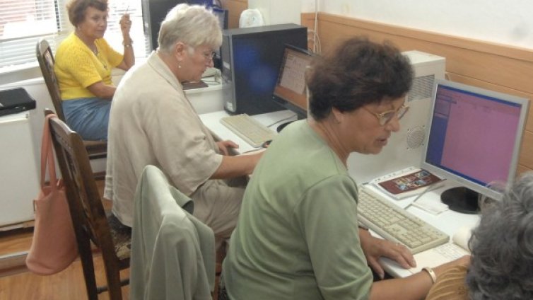 Хората живеят по-дълго от всякога