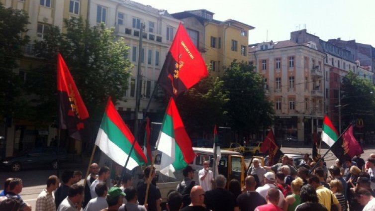 ВМРО протестира срещу монополите