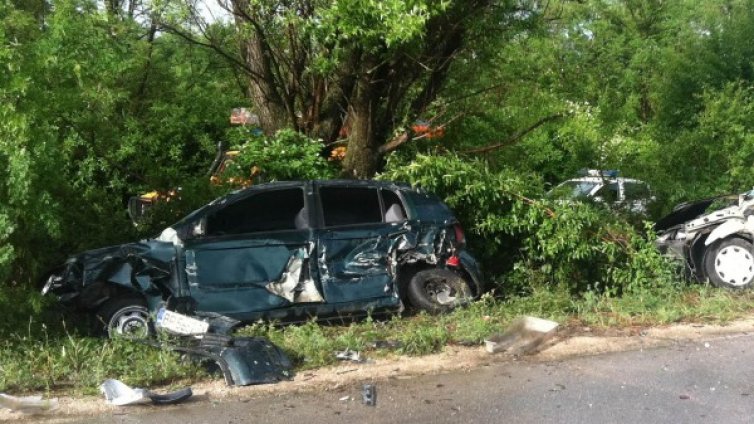 Трима загинали при катастрофи за денонощие