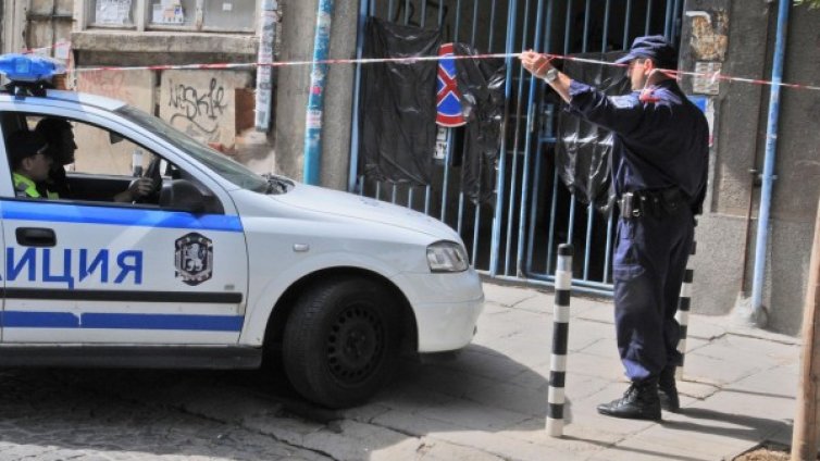 Трупът на мъжа във Варна бил на криминално проявен