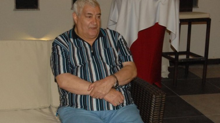 Вуцата: Иво Тонев трябва да остане в Левски