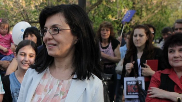 Хората на Кунева категорични: Опозиция сме