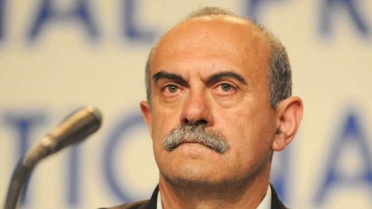 Депутати спорят: Кой да взима субсидия