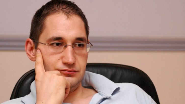 Приказки за цигари и "Белене". Ами безработицата? 